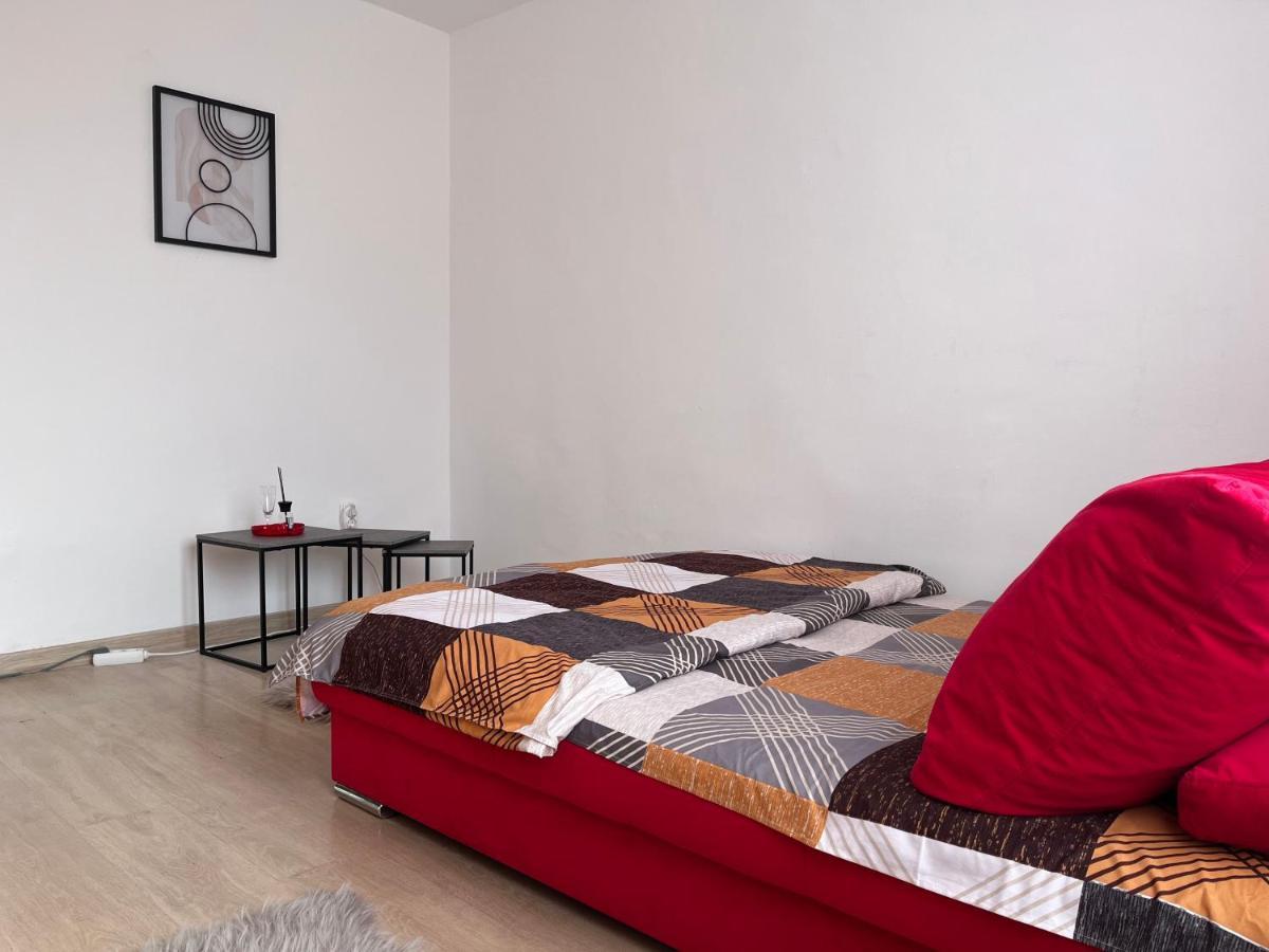 Apart Uta 2 Apartamento Arad Exterior foto